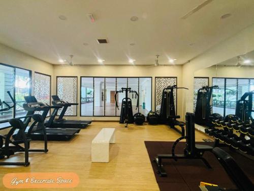 Fitness centrum a/nebo fitness zařízení v ubytování Seaside View, Heart of the city, Mahkota Costa