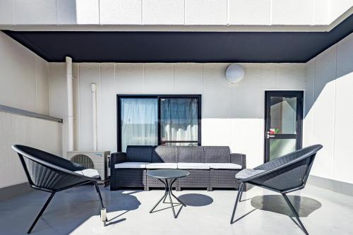 ES8 ELLE Shinsaibashi Villa