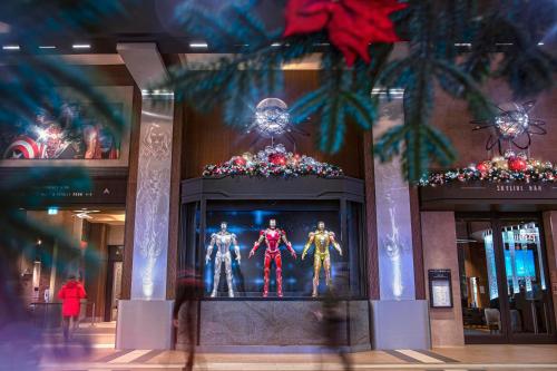 Gæster der bor på Disney Hotel New York - The Art of Marvel