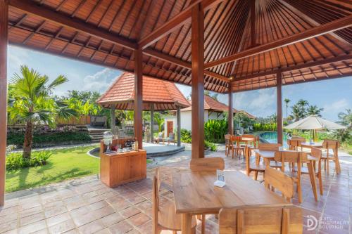 Taman di luar Tumbu Retreat