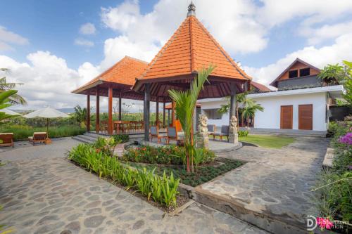Taman di luar Tumbu Retreat