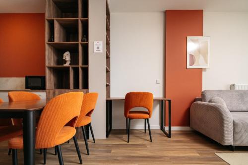 Amber & Wood Harmony by UniqueRent