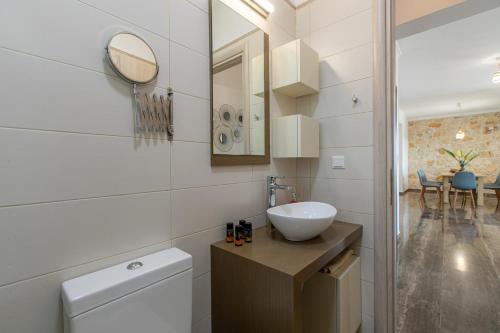 Fotografie z fotogalerie ubytování Mystique Villa by Vintage Travel v destinaci Vlakheronítissa