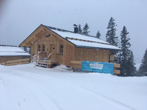 Holzknechthütte durante l'inverno