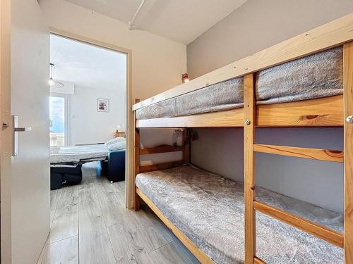 Postel nebo postele na pokoji v ubytování Le Zénith - Studio - cabine - Centre - Parking