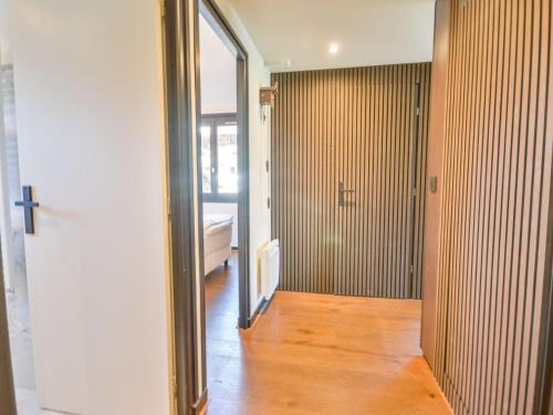 Appartement lumineux, 4 pers, terrasse, 700m centre et télécabine, WiFi, parking, draps inclus