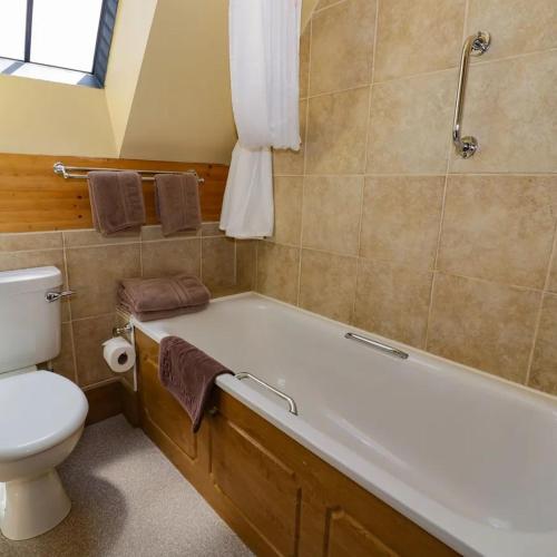 Ένα μπάνιο στο Norton House Bed & Breakfast & Cottages