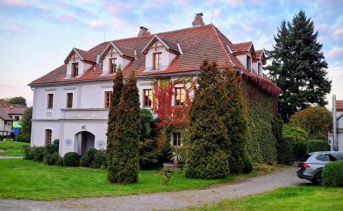 El edificio en el que está la casa de huéspedes