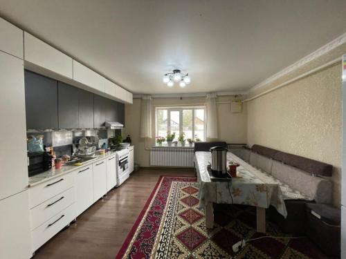 Kuchyň nebo kuchyňský kout v ubytování Saadat Guesthouse