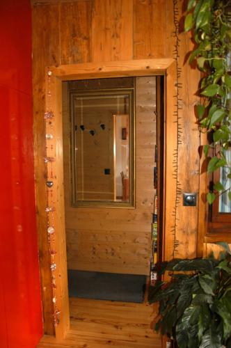 Фотография из галереи Le P'tit Chalet de la Fressine в Алексе