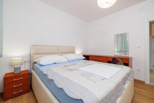 Crni mol Crikvenica