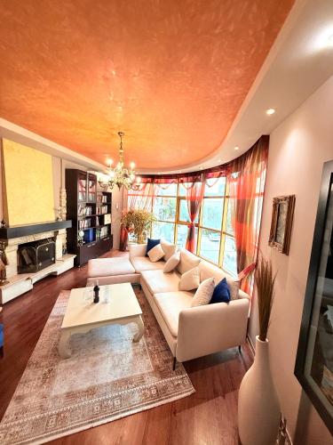Luxury Free Parking Apartment - City Center