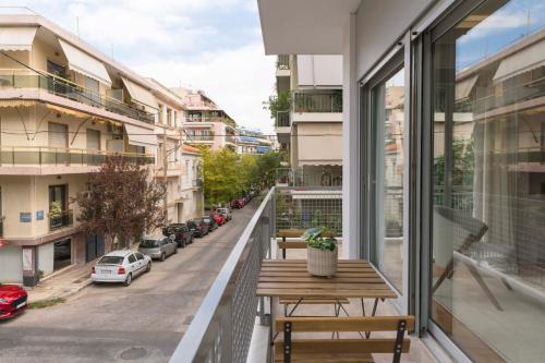 Calming 1BR Apartment with Acropolis view by UPSTREET