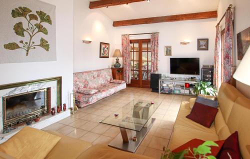 Μια τηλεόραση ή/και κέντρο ψυχαγωγίας στο Maison Provençale