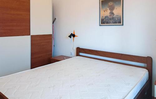 Cozy Apartment In Novi Vinodolski With Wifi - Ckn878