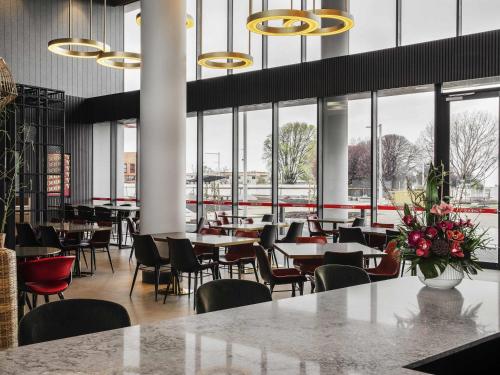 Restaurace v ubytování Novotel Devonport
