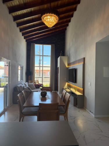 Gallery image of Casa de alto padrão na Laguna in Laguna