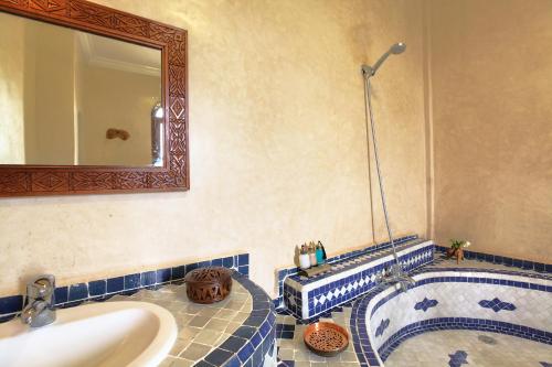 Koupelna v ubytování Villa Dar Mya Palmiers