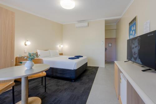 Televisyen dan/atau pusat hiburan di Toowoomba Motel