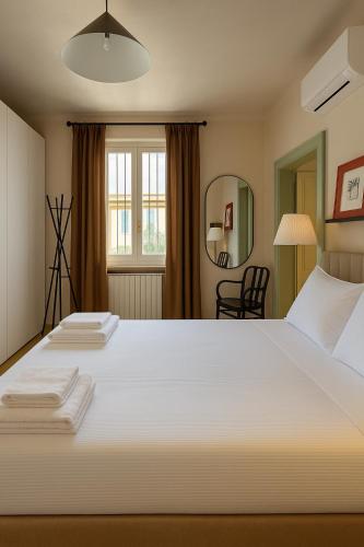 Serendipity Apartments - Colonne