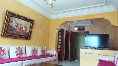 Et tv og/eller underholdning på Feels Like Home, Nice Apartments In city center Close to Beach, High-Speed WI-FI