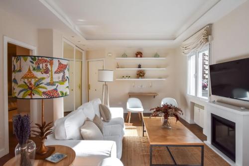 Modern and Bright-2Bedroom 2Bathroom-Bernabéu