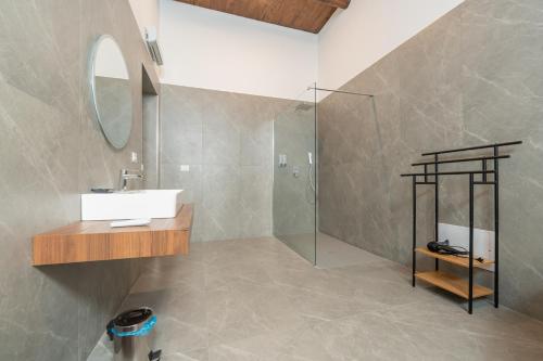 Figurari 16 Rooms