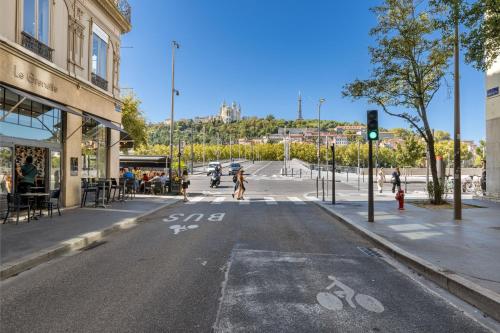 BnGo I Le Spacieux Hypercentre I 8p, 4ch, 2sdb, 2ème étage sans ascenseur photo 7