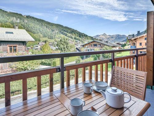 Appartement rénové 4-5 pers aux Gets proche pistes avec parking et WIFI