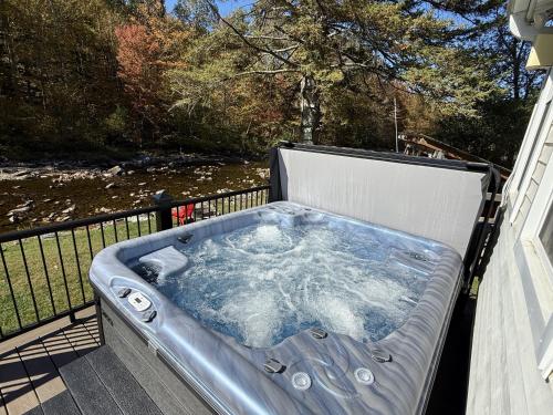 Fotografie z fotogalerie ubytování Jay Peak Getaway on Trout River v destinaci Montgomery