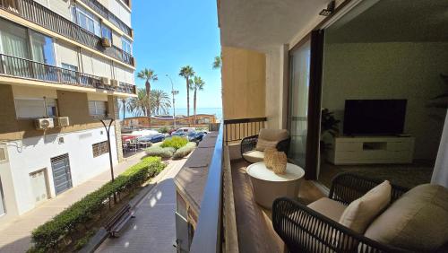 Premium Monthly Rental Beach Front by Del Parque Flats