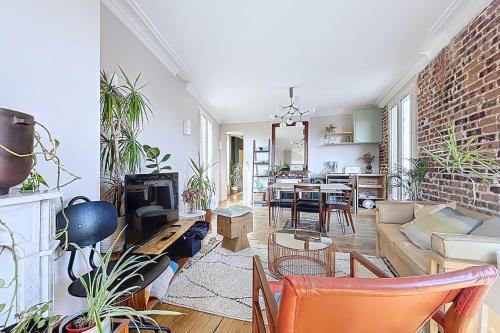 Bright apartment in Mouzaïa Paris 19th arrondissement