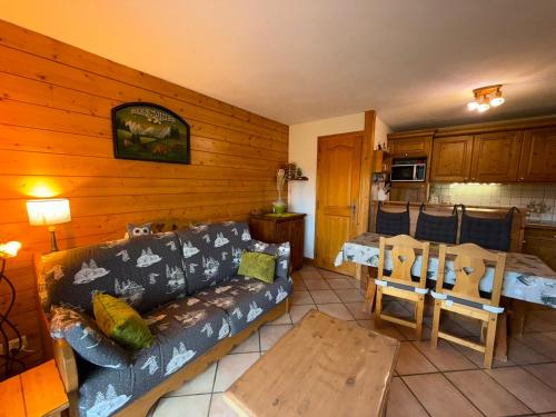 Appartement 3 pièces, 6 pers, terrasse sud, 2 salles de bain - FR-1-293-369