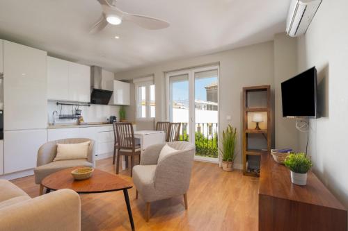 Apartment with views -Santa Isabel Square- 2Bd1Bth