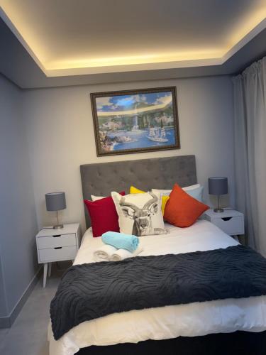 Postel nebo postele na pokoji v ubytování Serenity suite 6 minutes away from the beach