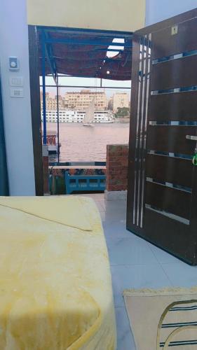 Katil atau katil-katil dalam bilik di Onaty Narty Guest house
