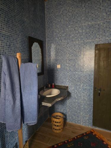 Ένα μπάνιο στο Kasbah du Peintre