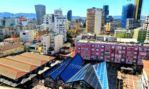 Bazaar's Eye, 3BR, Central, Free Parking, Large Terrace