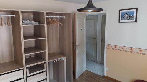 Fotografie z fotogalerie ubytování Grand Appartement côte de granit rose plages et commerces à proximité v destinaci Trégastel