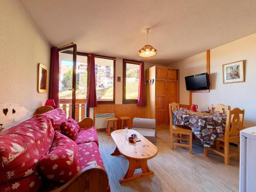 Studio confortable aux pieds des pistes avec balcon - FR-1-344-812