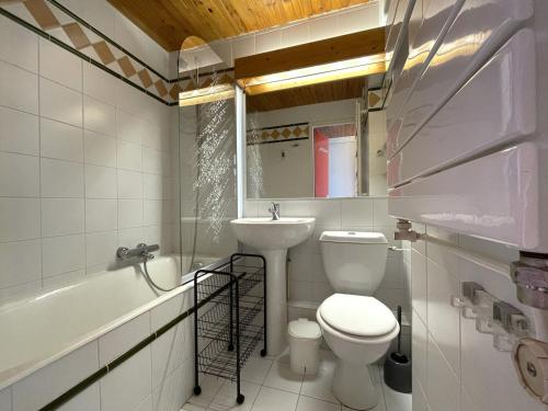 Studio mezzanine économique pour 2 avec balcon - Animaux admis - FR-1-452-152