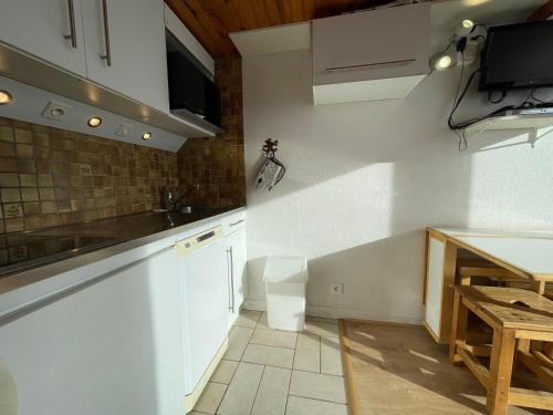 Studio mezzanine économique pour 2 avec balcon - Animaux admis - FR-1-452-152