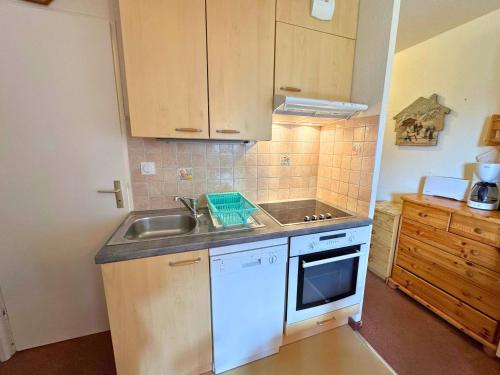 Charmant appartement pour 5, ski aux pieds, bien équipé, proche commerces et piscine à Les Bruyères - FR-1-452-237