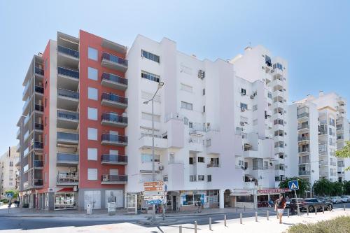 Beach Apartment 7G, Armação de Pêra, Algarve