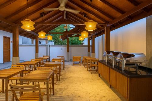 Ресторан / где поесть в Oshi Boutique Vaavu Felidhoo