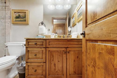 Koupelna v ubytování Steamboat Resort Villas 608