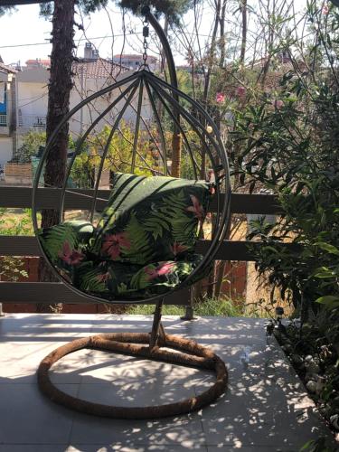 Κήπος έξω από το Pefka maisonette 8 and 9