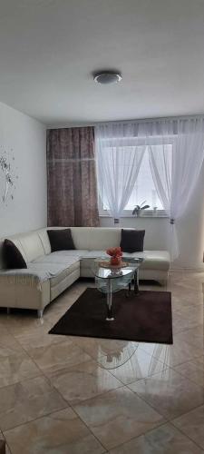 Ubytovanie v centre v apartmánovom dome ENZO s garážovým státím