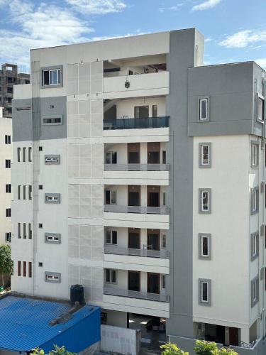 Το κτήριο όπου στεγάζεται  το διαμέρισμα