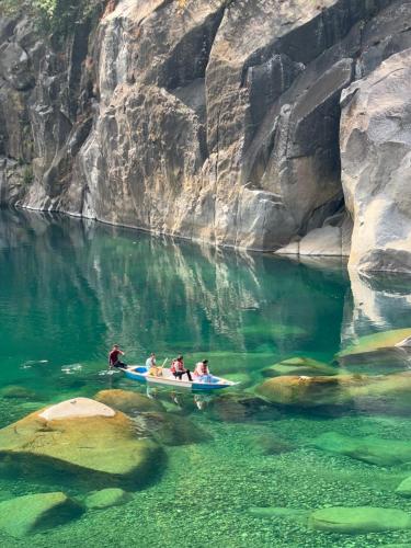 Un paisaje natural cerca del camping